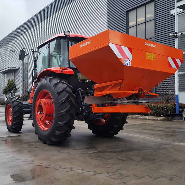 Tractor Mounted 3 Point Fertilizer Spreaders Machine